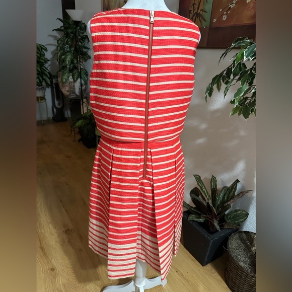 Taylor beautiful overlay stripe one piece pleated midi dress size 10 - Picture 6 of 14